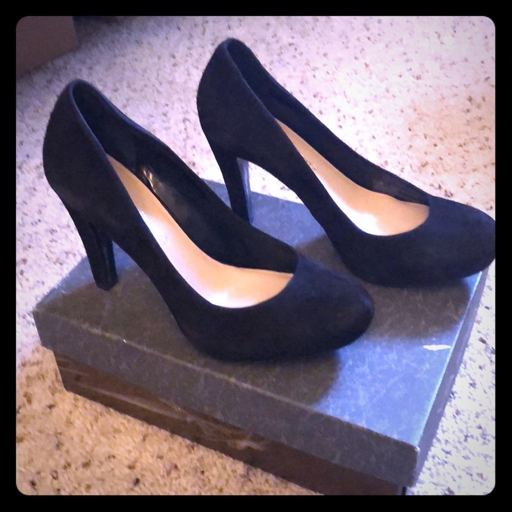 Franco Sarto pumps